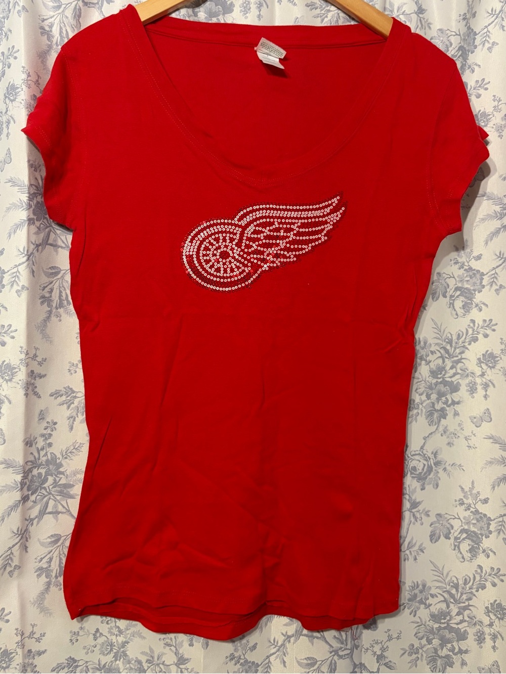 Women’s Size large soft as grape brand